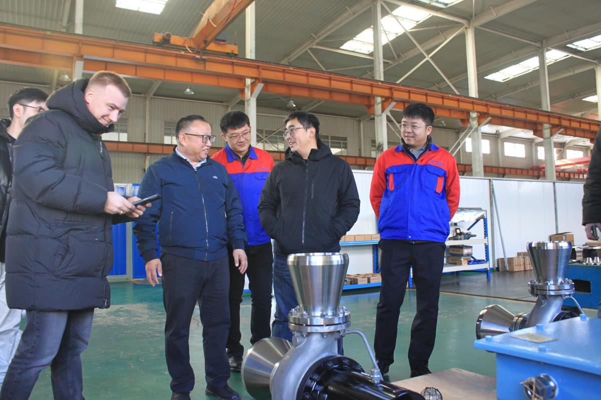 新一年，新的里程碑！沈陽日?qǐng)?bào)對(duì)沈陽市工業(yè)泵廠（有限公司）的再次報(bào)道，標(biāo)志著企業(yè)產(chǎn)品向高端化邁進(jìn)，管理向技術(shù)型跨越，新質(zhì)生產(chǎn)力助力企業(yè)邁向新的歷史高度！